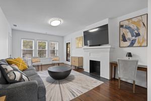 featured image of 5800 Oram St #5800