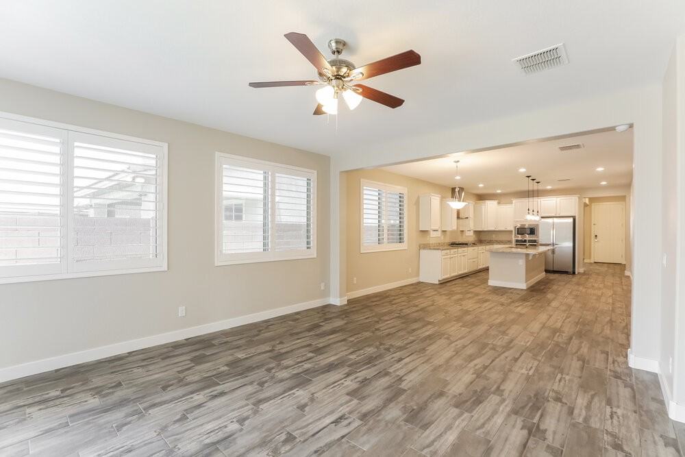 10605 E Durant Dr - Photo 6 of 16