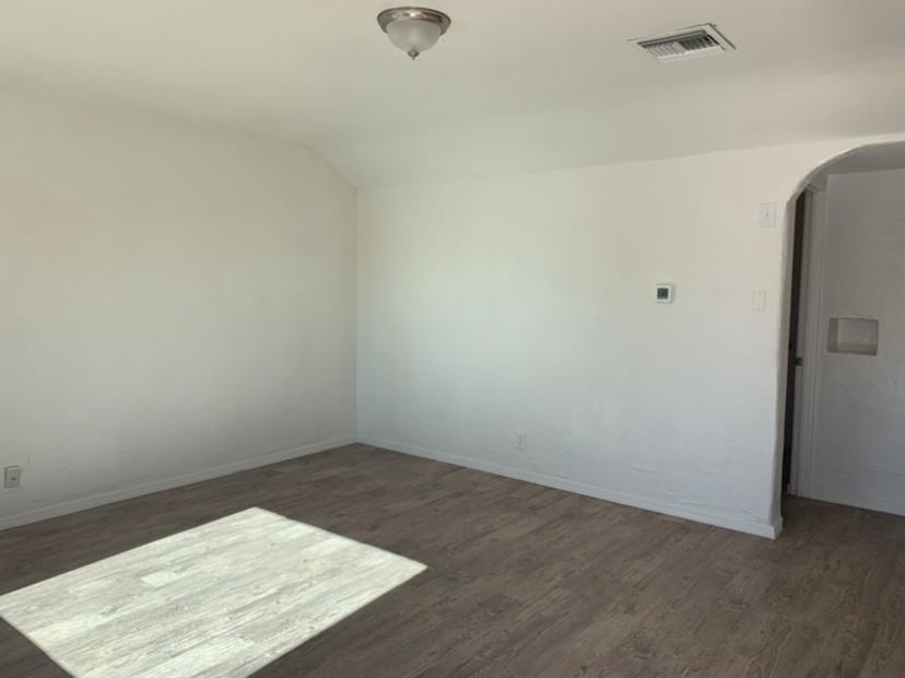 E Presidio Rd #3455 - Photo 2 of 9