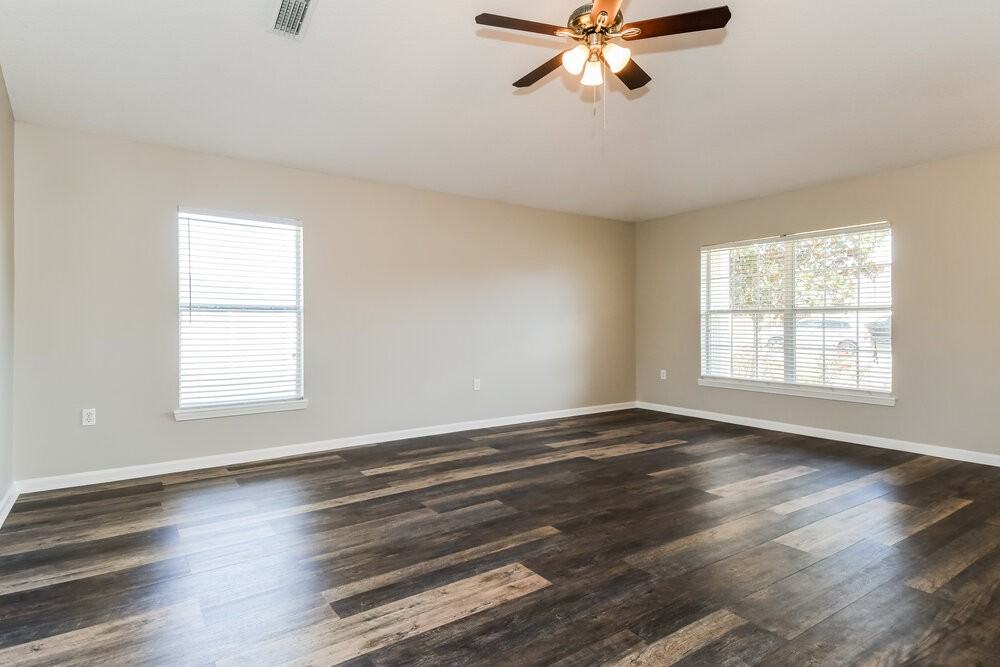 6266 Rolling Tree Ct - Photo 3 of 16