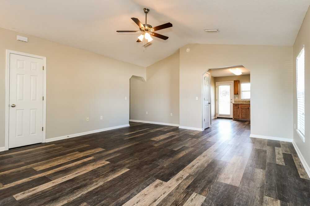 6266 Rolling Tree Ct - Photo 6 of 16