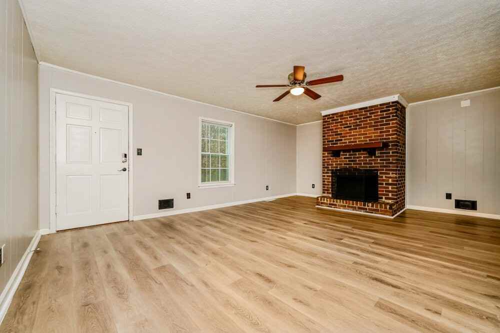 2480 Hwynorth - Photo 3 of 16