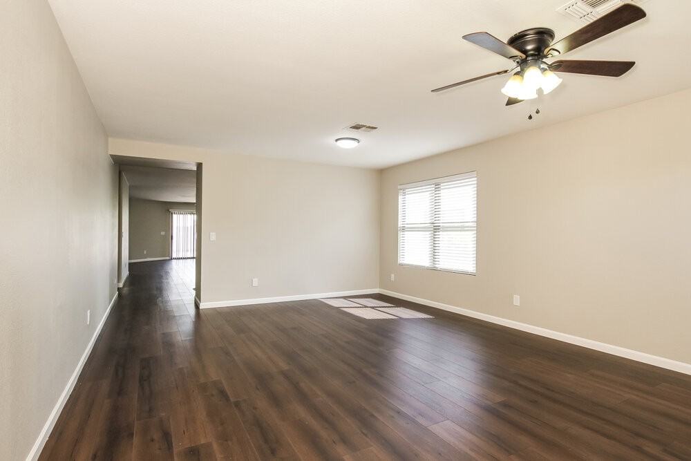 11538 W Scotts Dr - Photo 7 of 16