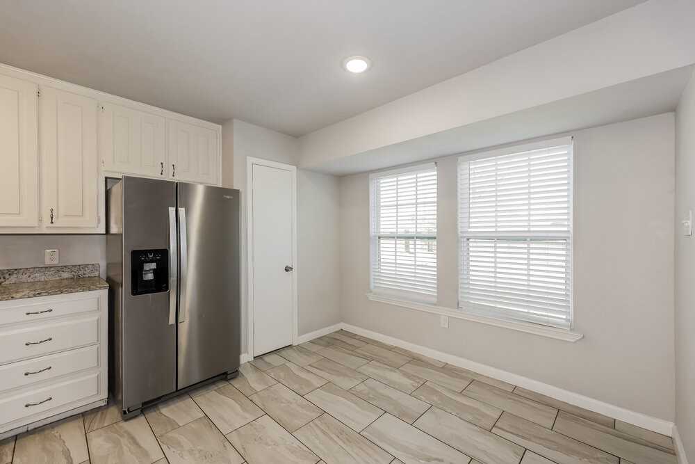 5719 Myers Rd - Photo 6 of 16