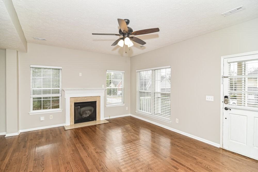 1604 Zurich Dr - Photo 5 of 17