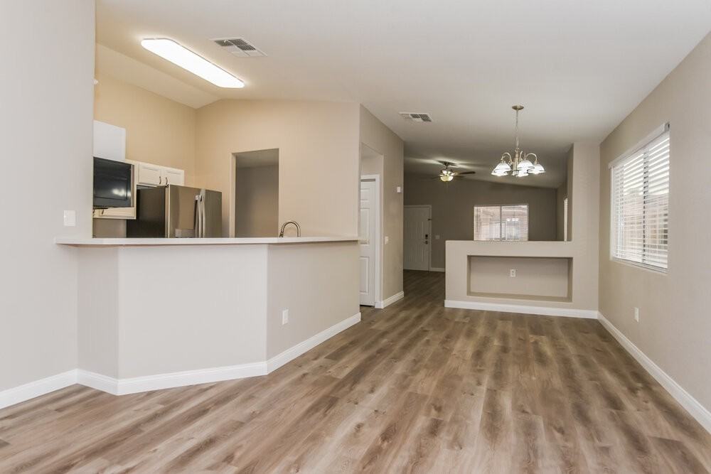 5269 Mineral Lake Dr - Photo 7 of 16