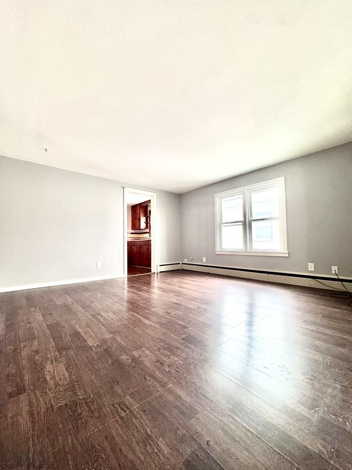 70 Harvey Ave #5 - Photo 5 of 17
