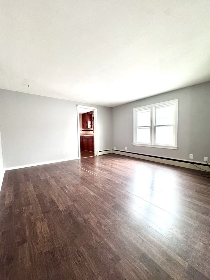70 Harvey Ave #5 - Photo 6 of 17