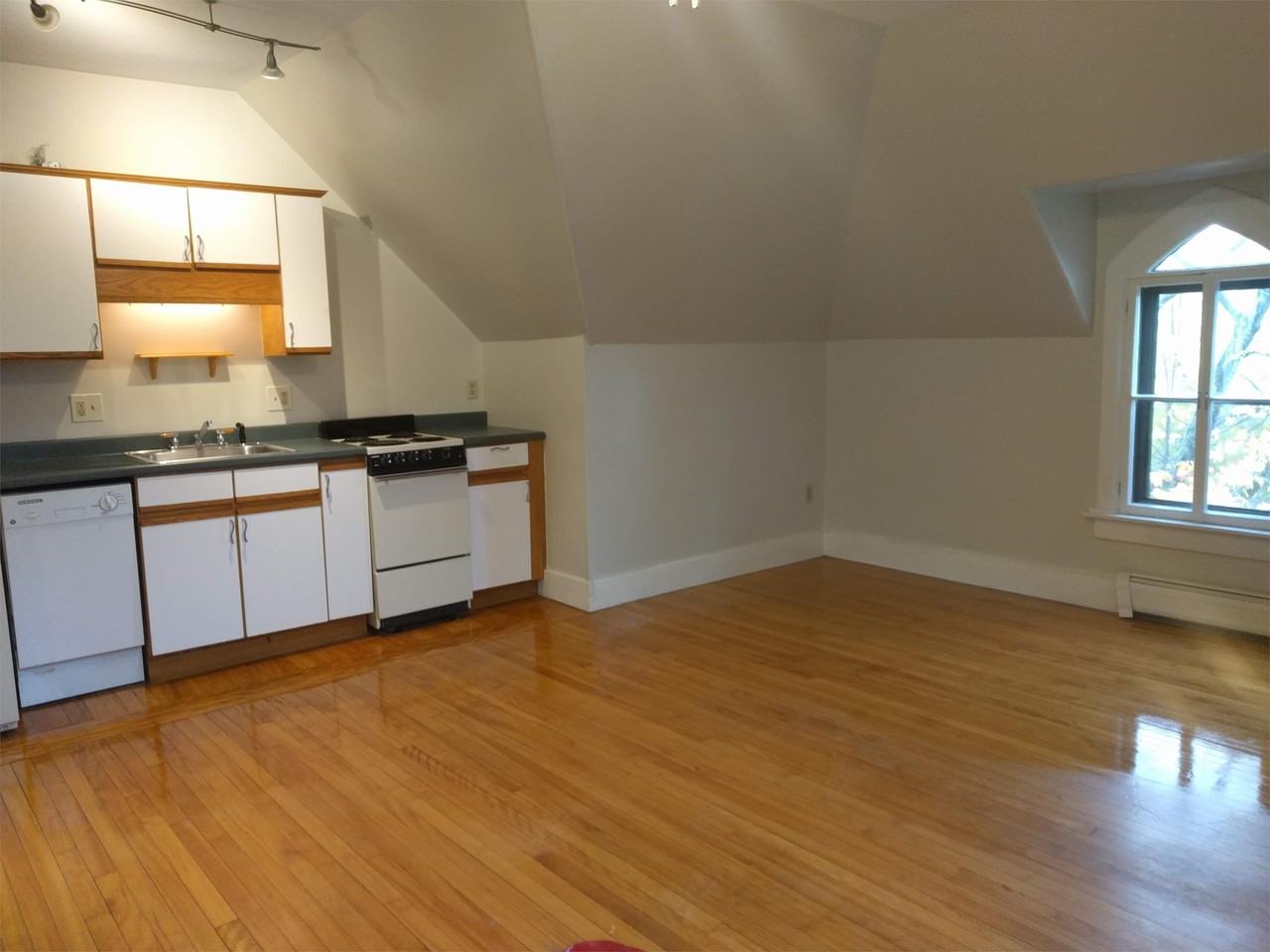 26 Deering St #7 - Photo 4 of 17