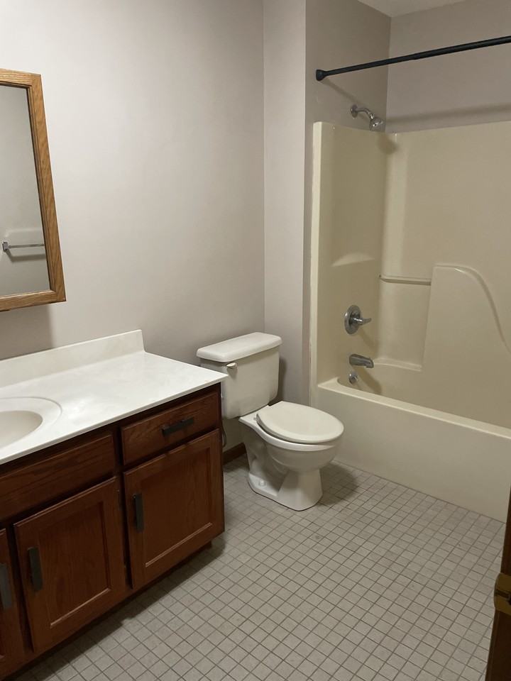 205 Ruth Ave #211 - Photo 5 of 7