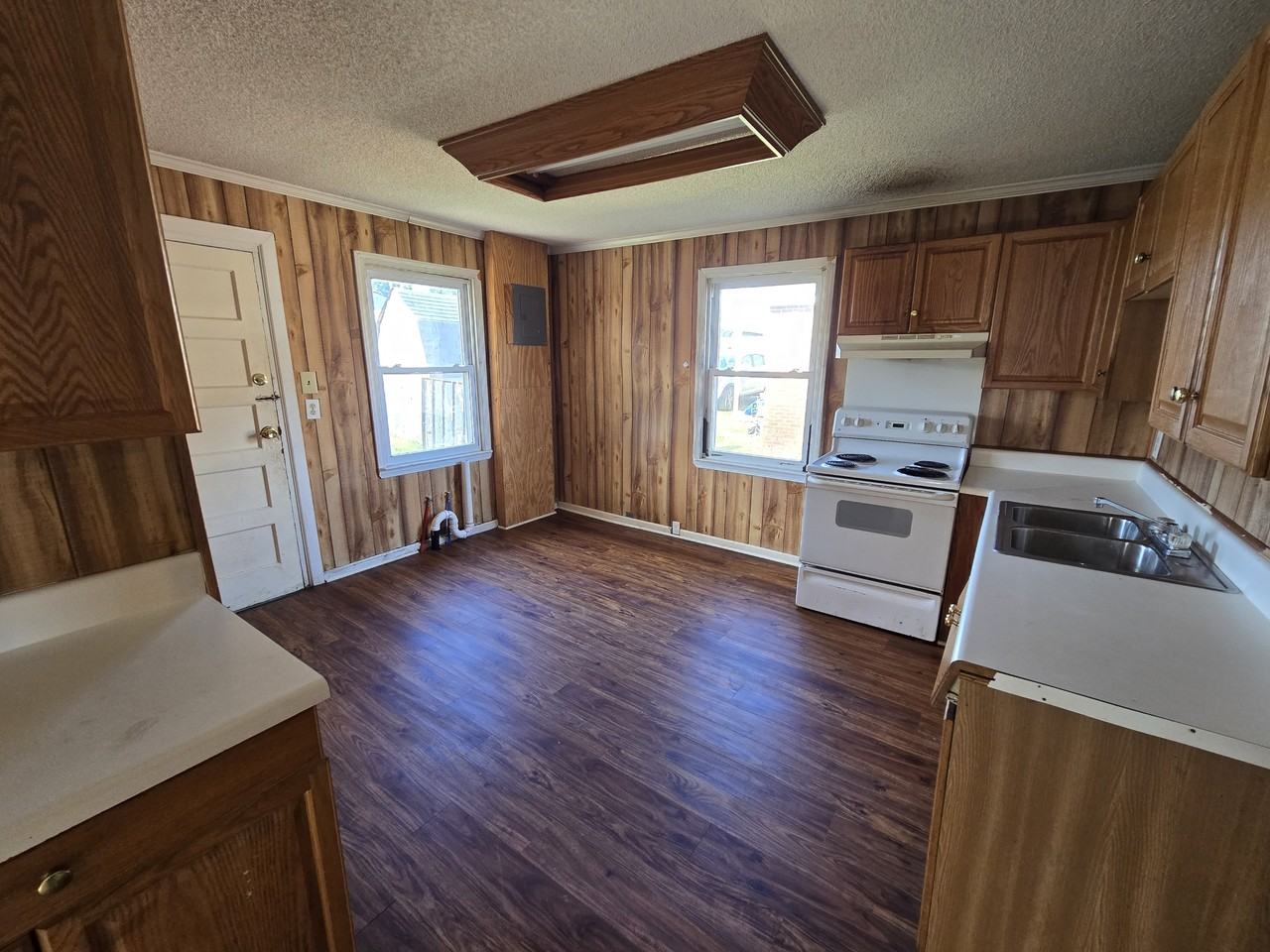 430 Byrd St #1 - Photo 2 of 8