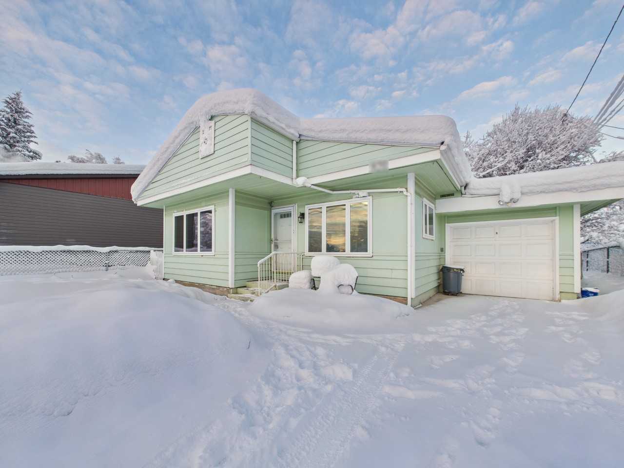 820 Smythe St #1 - Photo 2 of 25