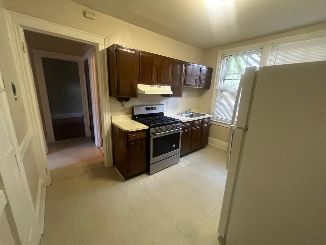 583 Dixwell Ave #583A5 - Photo 5 of 8