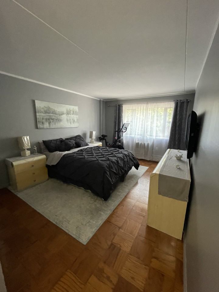 100 Clinton Ave #2N - Photo 3 of 9