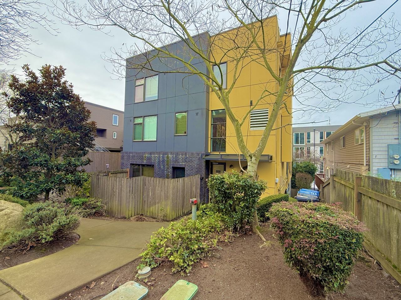 2233 14th Ave W #5 - Photo 2 of 21