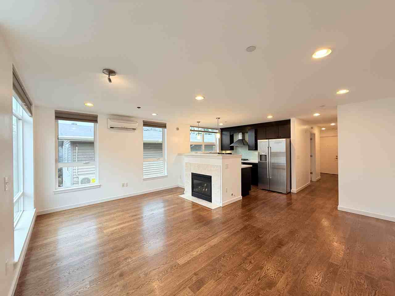 2233 14th Ave W #5 - Photo 5 of 21