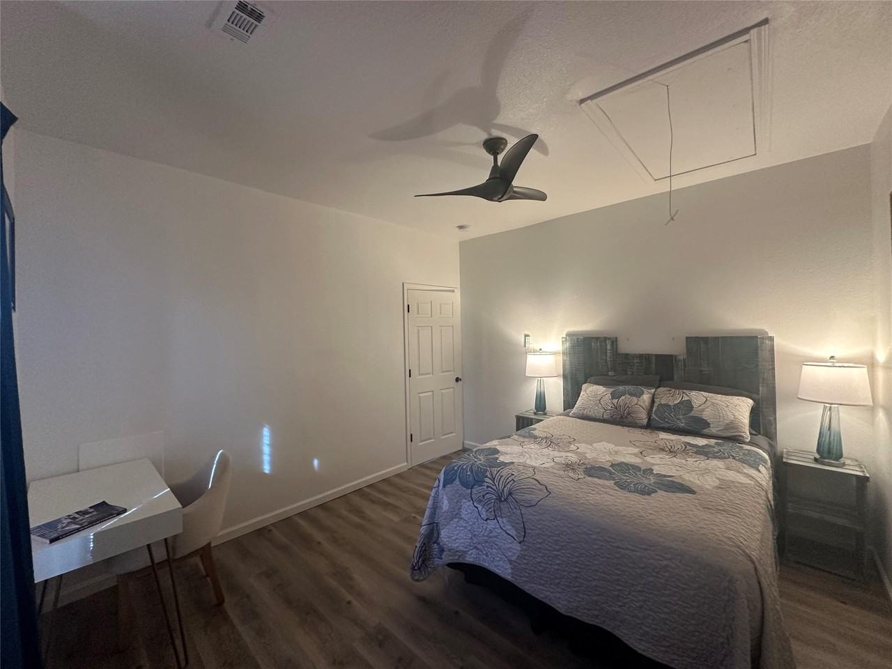 4009 Avenue L #1 - Photo 6 of 8