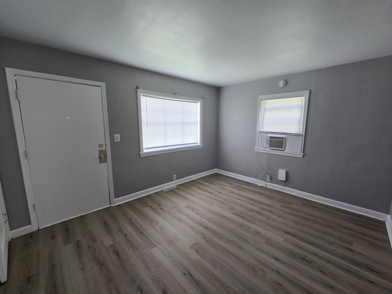 602 Logan Ave #1 - Photo 5 of 19