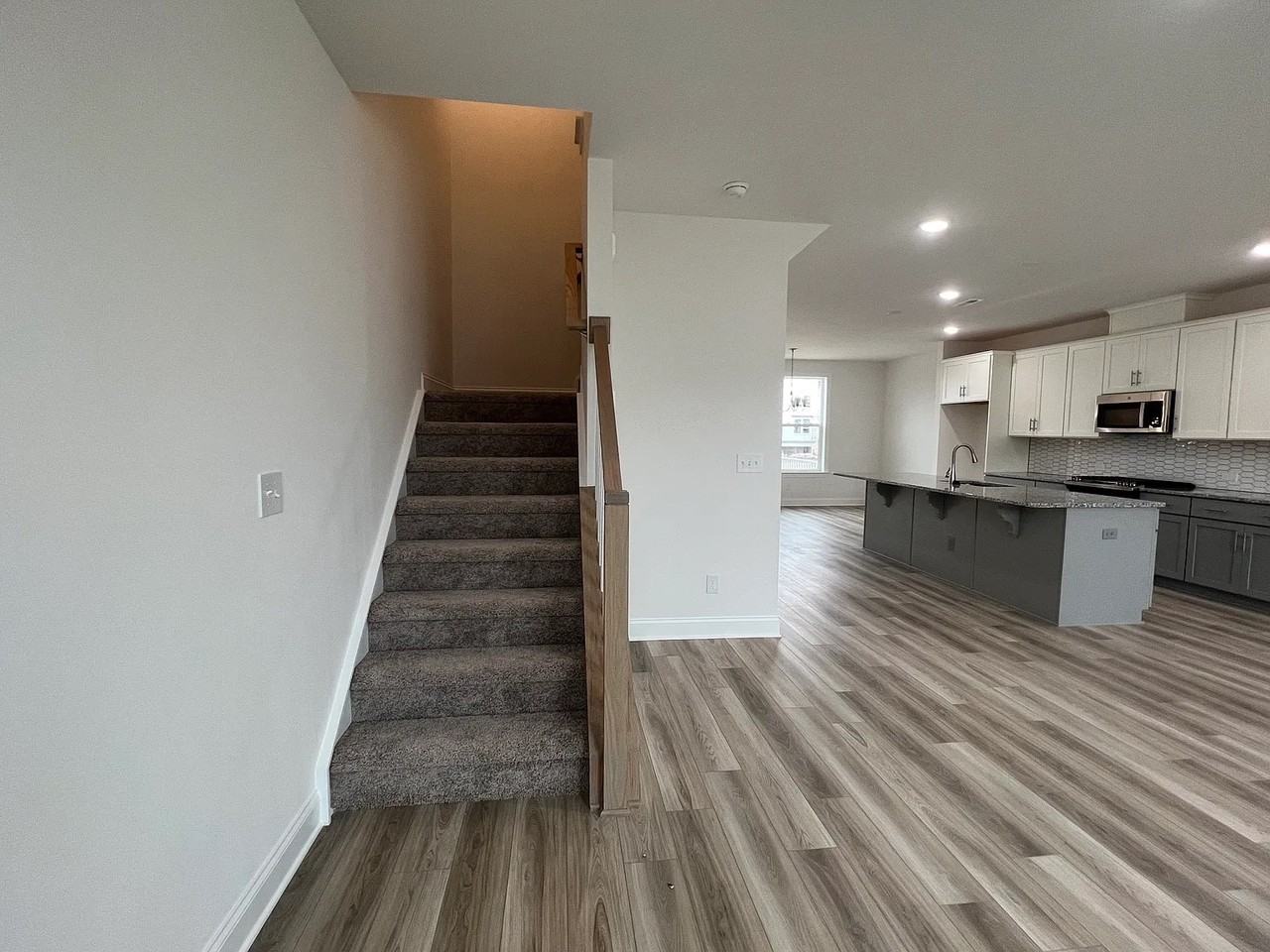 Walnut Ave Nw - Photo 5 of 10