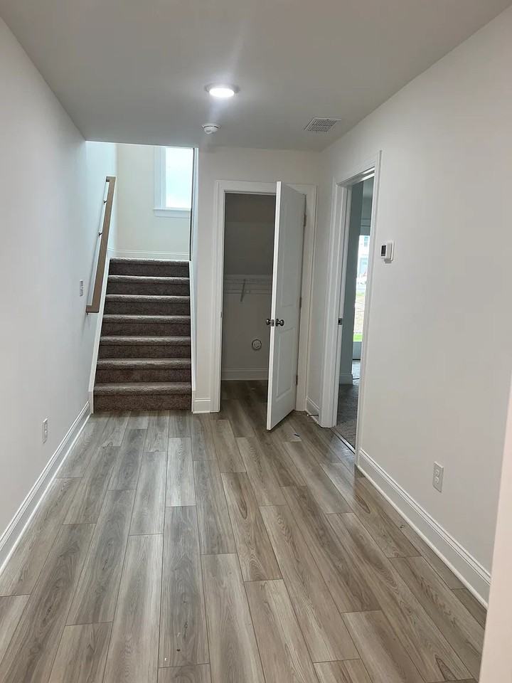 Walnut Ave Nw - Photo 6 of 10