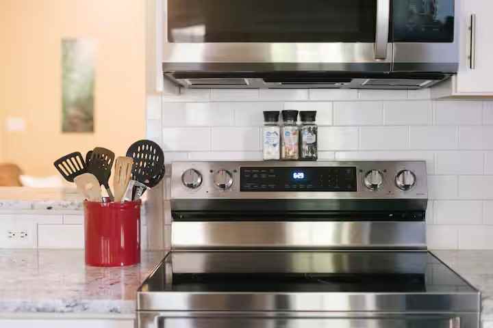 7000 Sandy Pines Dr - Photo 6 of 31