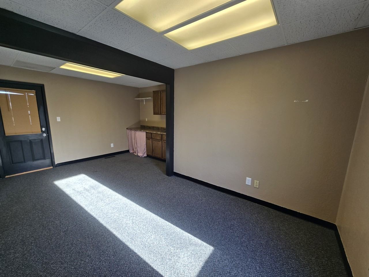 2307 Falls Ave #1 - Photo 5 of 15