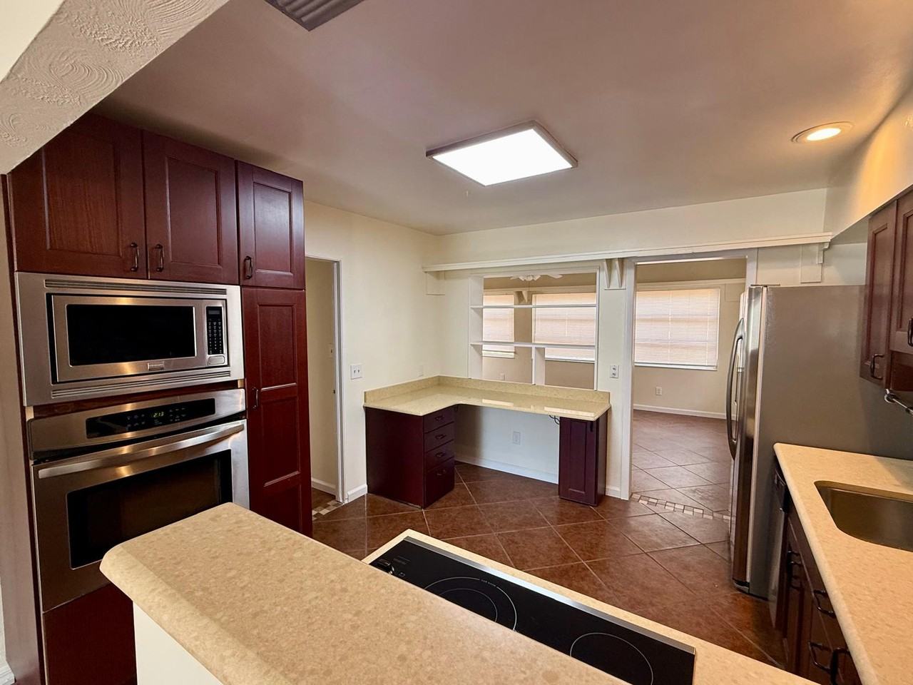 1002 Jeffords St #1 - Photo 4 of 19