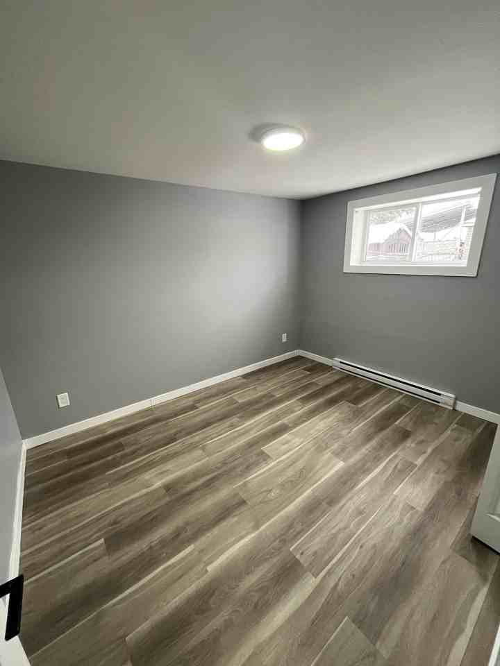 200 Spruce St #1 - Photo 4 of 7