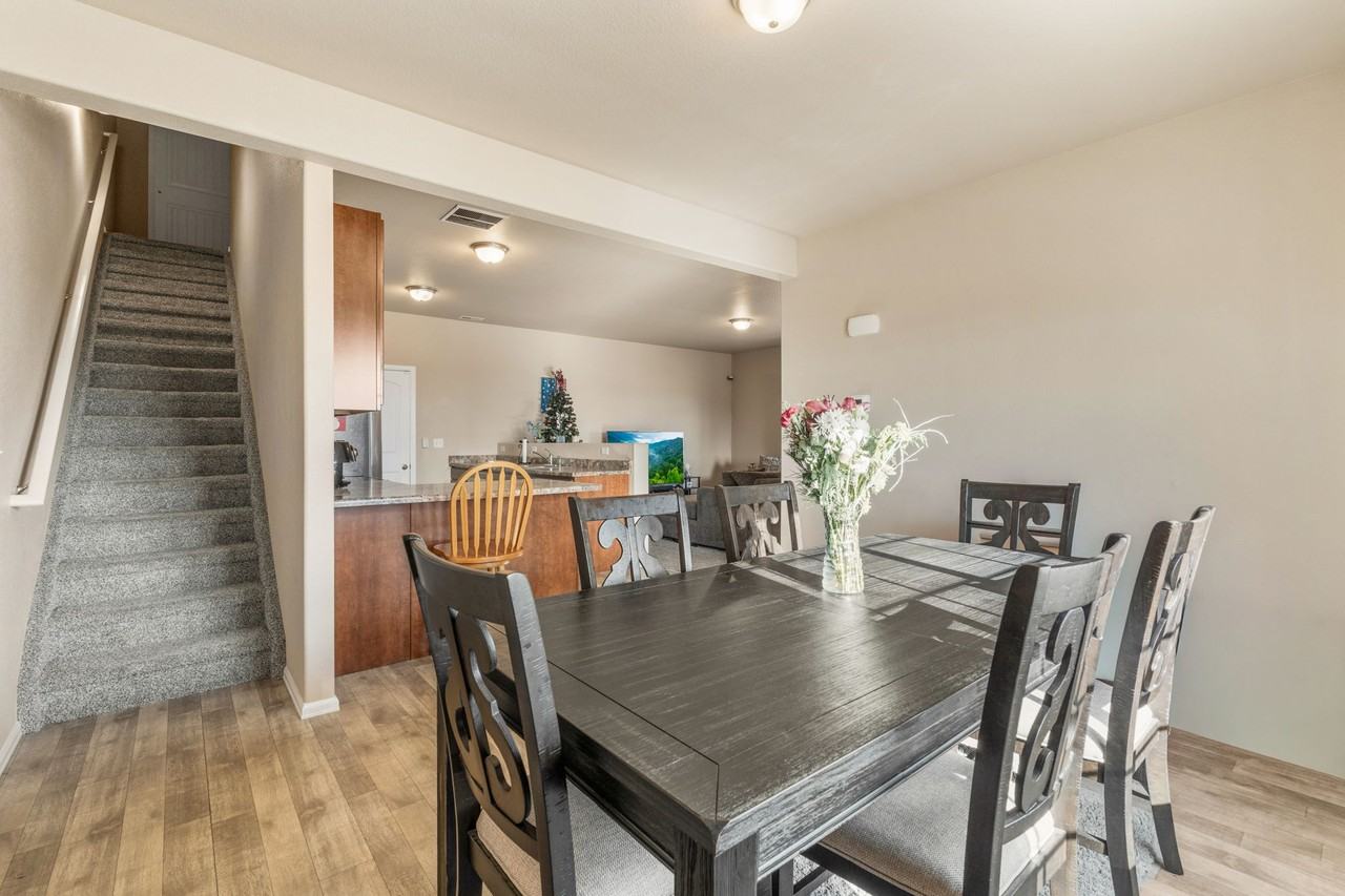 7643 Sand Lake Hts #1 - Photo 4 of 10