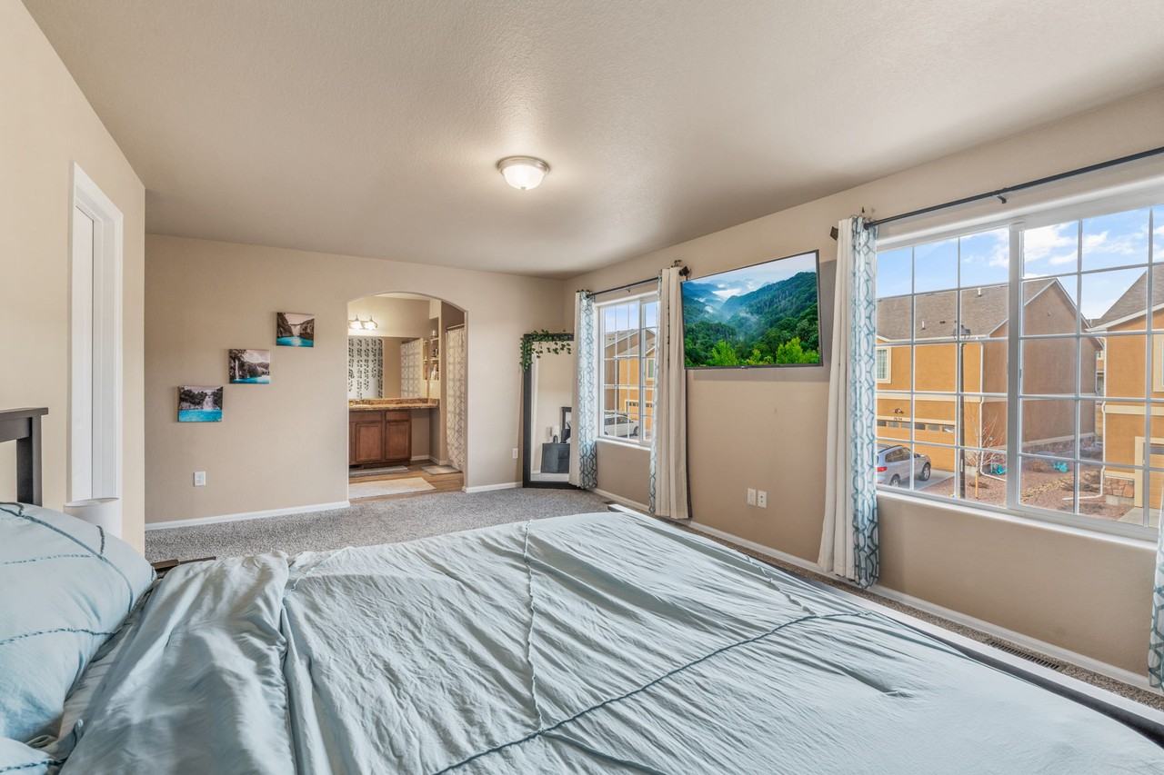 7643 Sand Lake Hts #1 - Photo 7 of 10