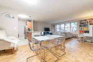 featured image of Greenwich St #28F