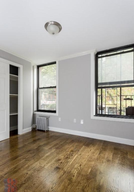 E 10th St #3 - Photo 6 of 7