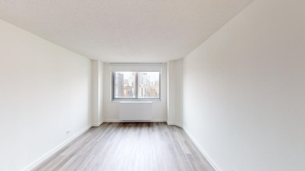 E 34th St #13B - Photo 6 of 13