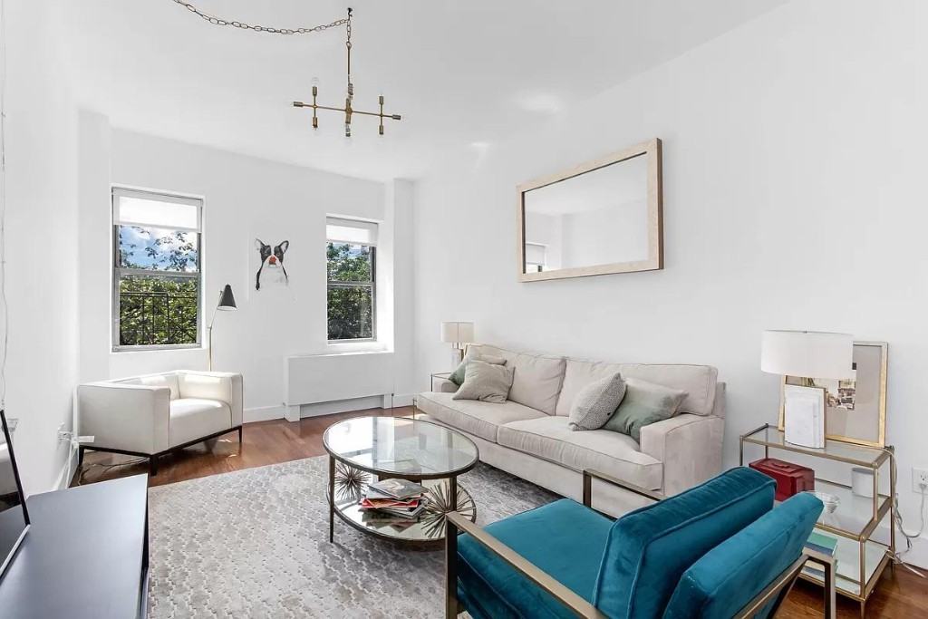 W 25th St #3N - Photo 2 of 16