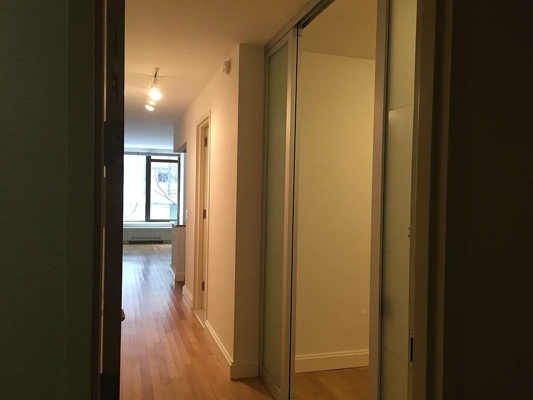 Hanover Sq #16Q - Photo 3 of 8