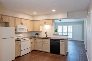 1902 Woodsman Dr #C - Photo 1 of 1