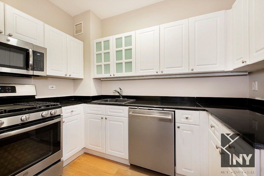 West St #1205 - Photo 3 of 8