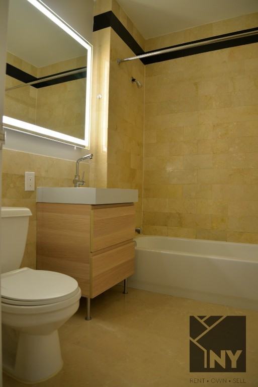 West St #1205 - Photo 4 of 8