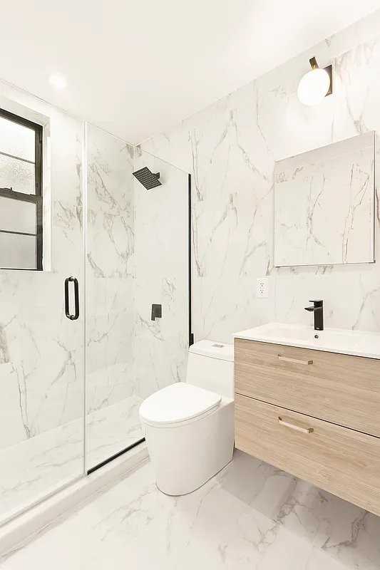 Thompson St #1E - Photo 4 of 6