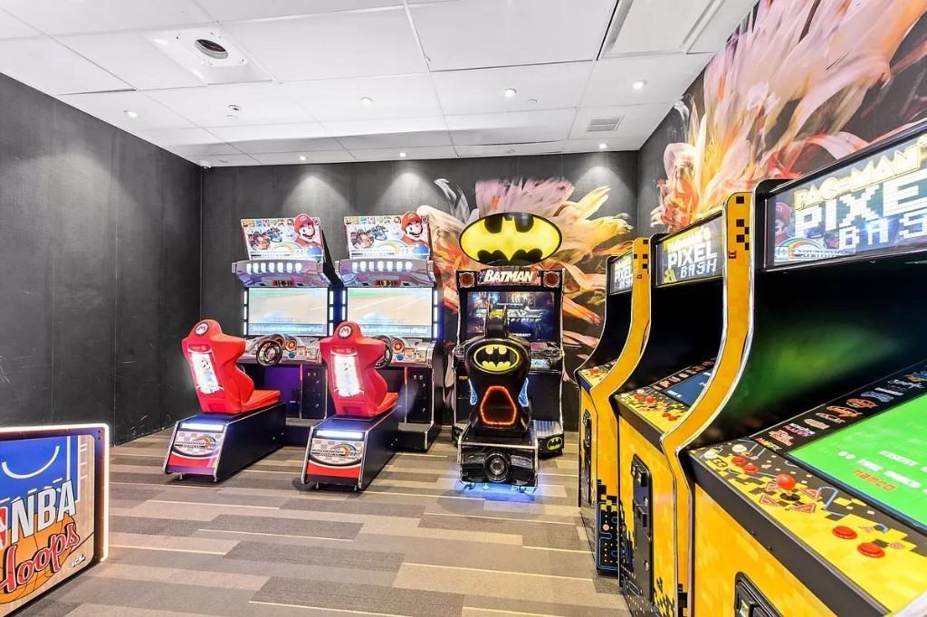 Noll St #944 - Photo 7 of 13