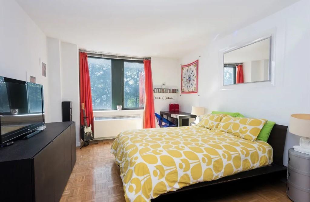 Battery Pl #709 - Photo 5 of 10