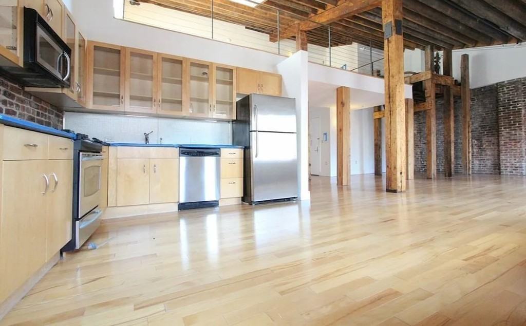 Front St #2W - Photo 2 of 8