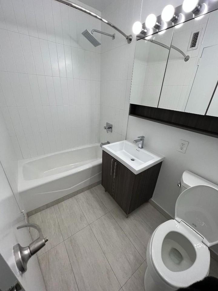 Water St #1513 - Photo 7 of 11