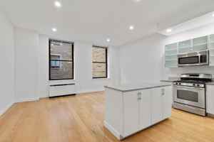 featured image of Gold St #1601