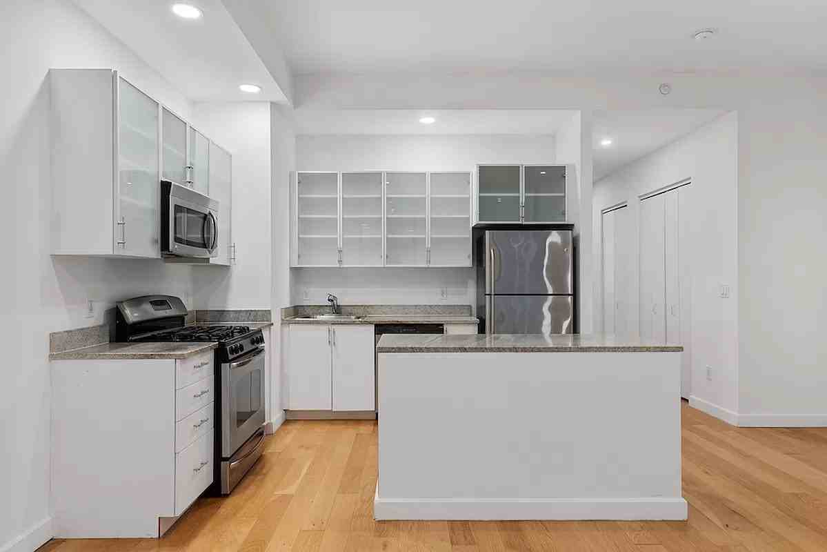 Gold St #1601 - Photo 2 of 15