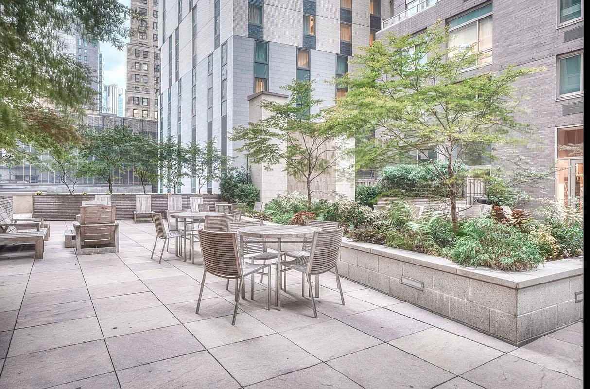 Gold St #2208 - Photo 7 of 11