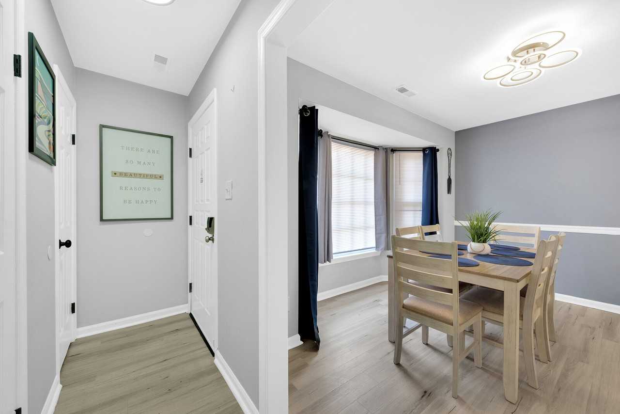 5632 Trafalgar Arch #1 - Photo 3 of 41