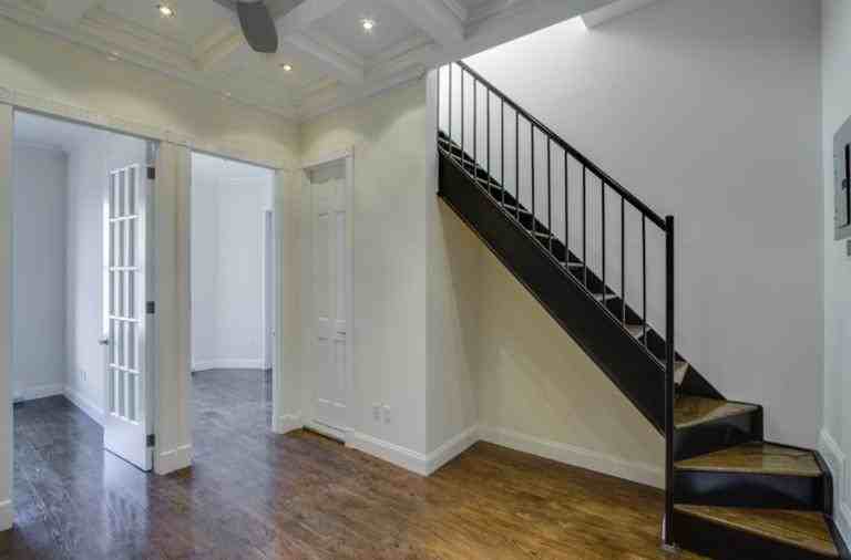 W 103rd St #2D - Photo 6 of 10