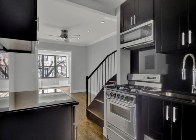 E 26th St #2D - Photo 3 of 9