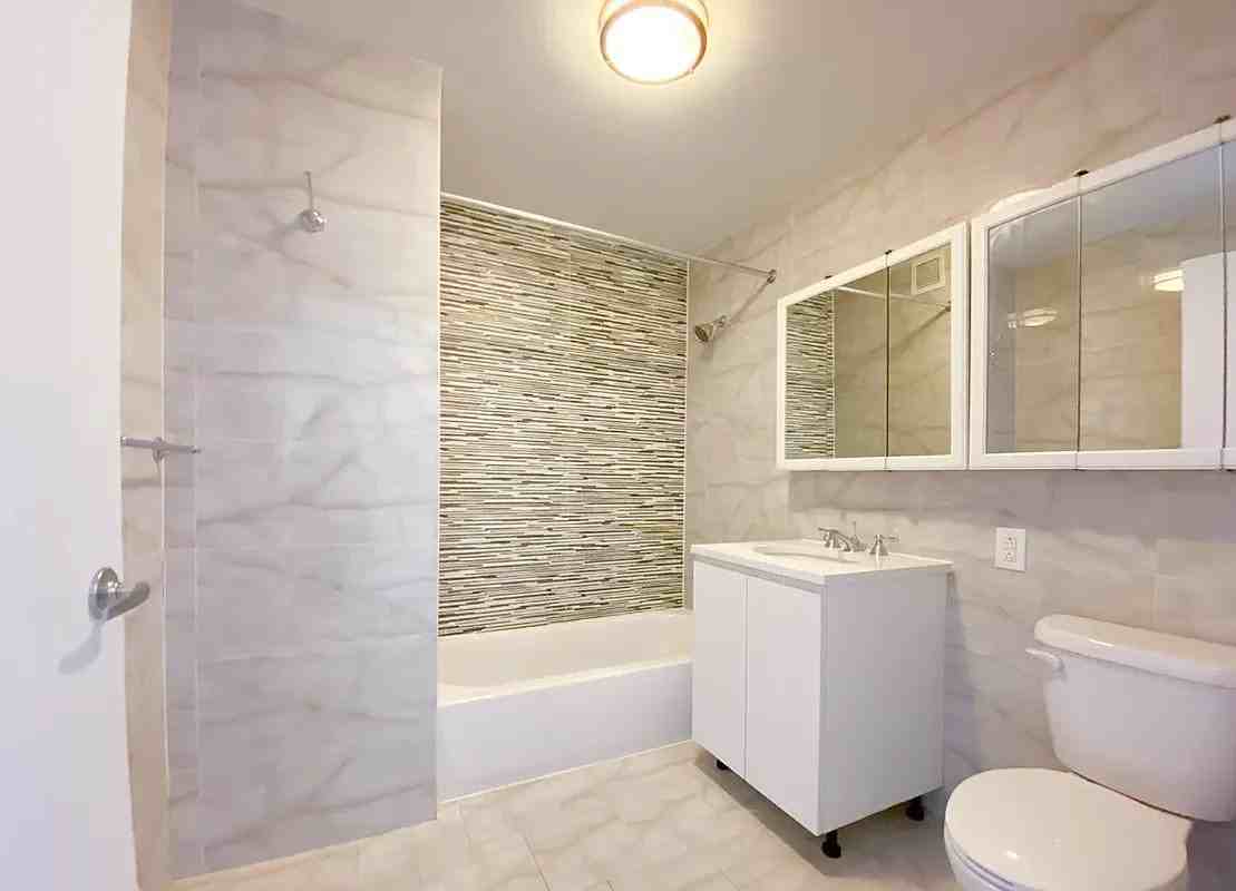 E 2nd St #9N - Photo 7 of 10